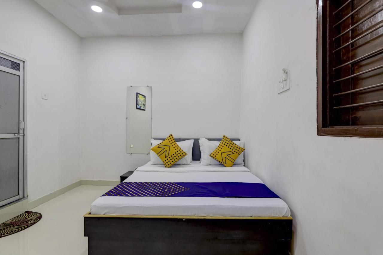 Spot On 71130 Hotel Shiv Krupa Anjar Exterior photo