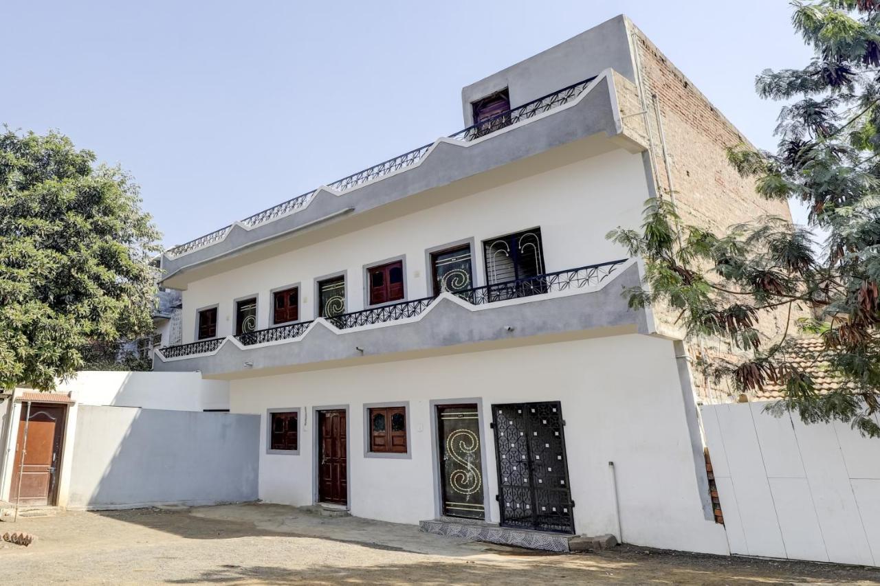 Spot On 71130 Hotel Shiv Krupa Anjar Exterior photo